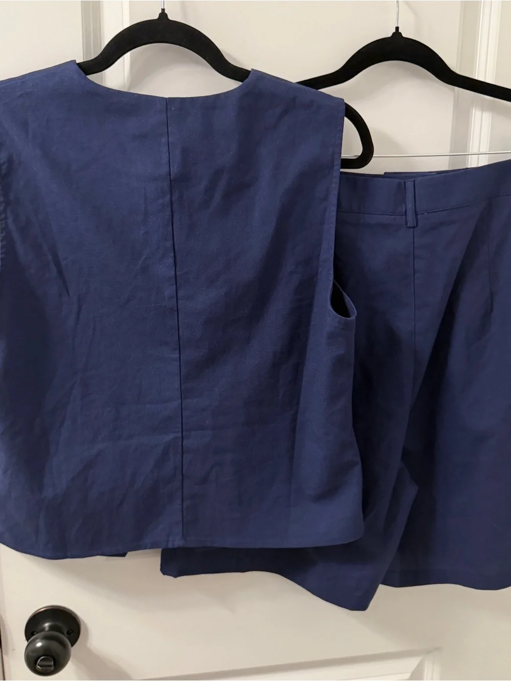 NWT COMMENSE L Navy Sleeveless Button Vest & Cargo Shorts Set